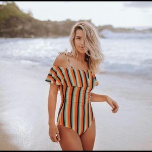 NWT Albion Fit Gigi Wave One Piece